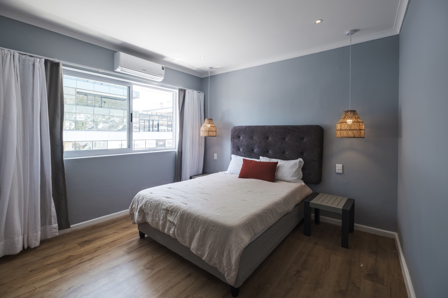 To Let 3 Bedroom Property for Rent in Sea Point Western Cape